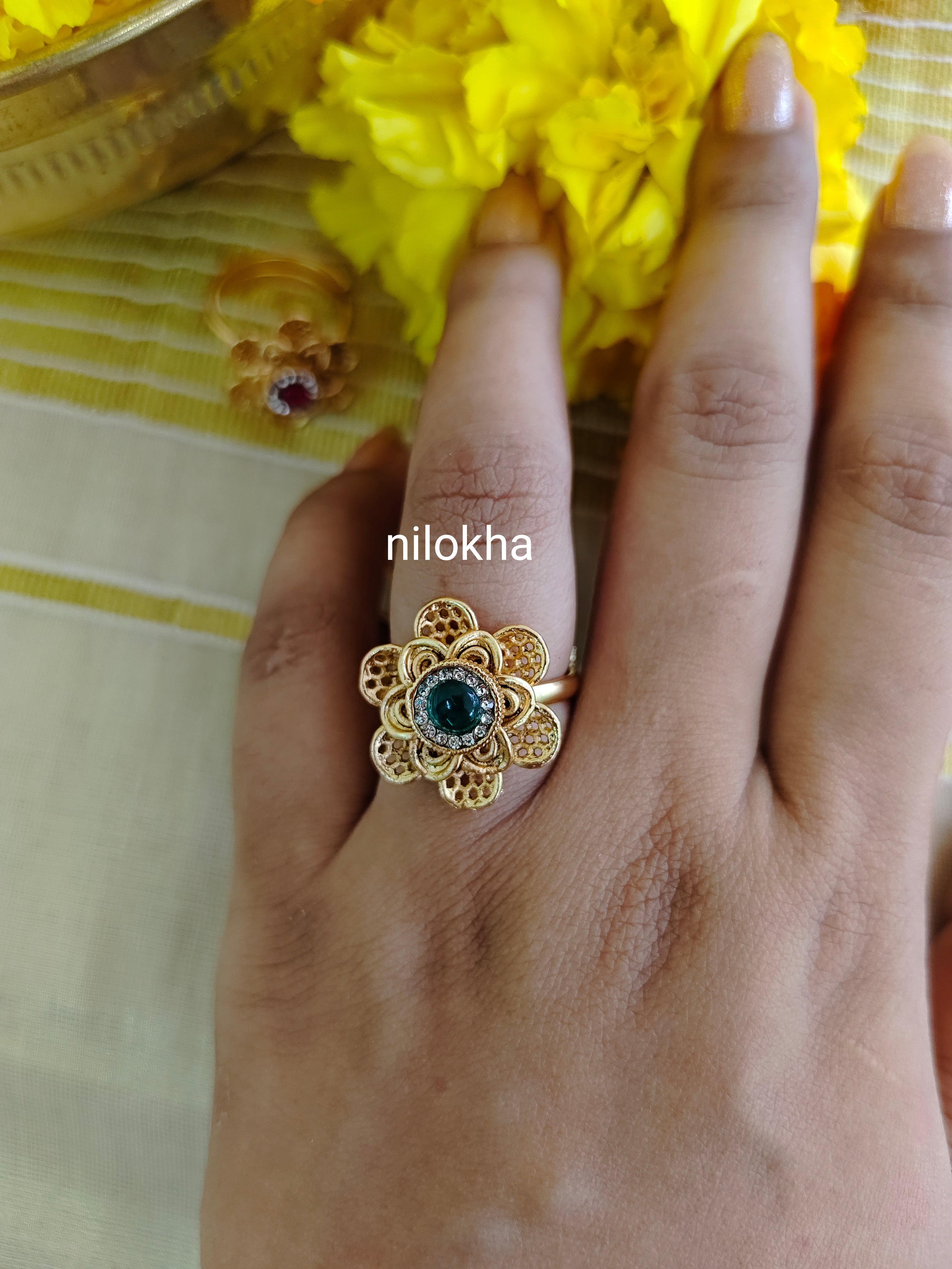 Floral finger ring | NAR08