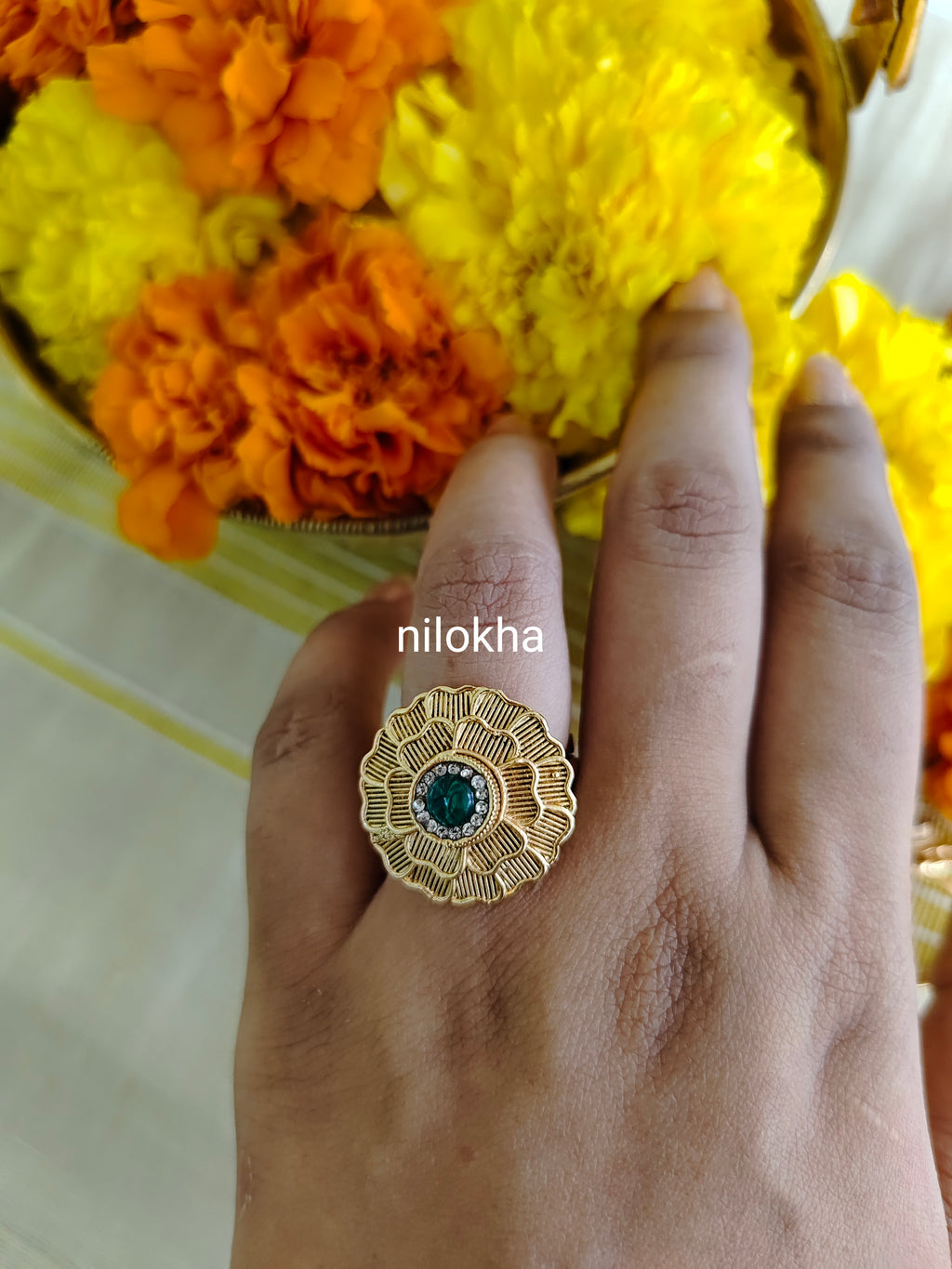 Floral finger ring | NAR05
