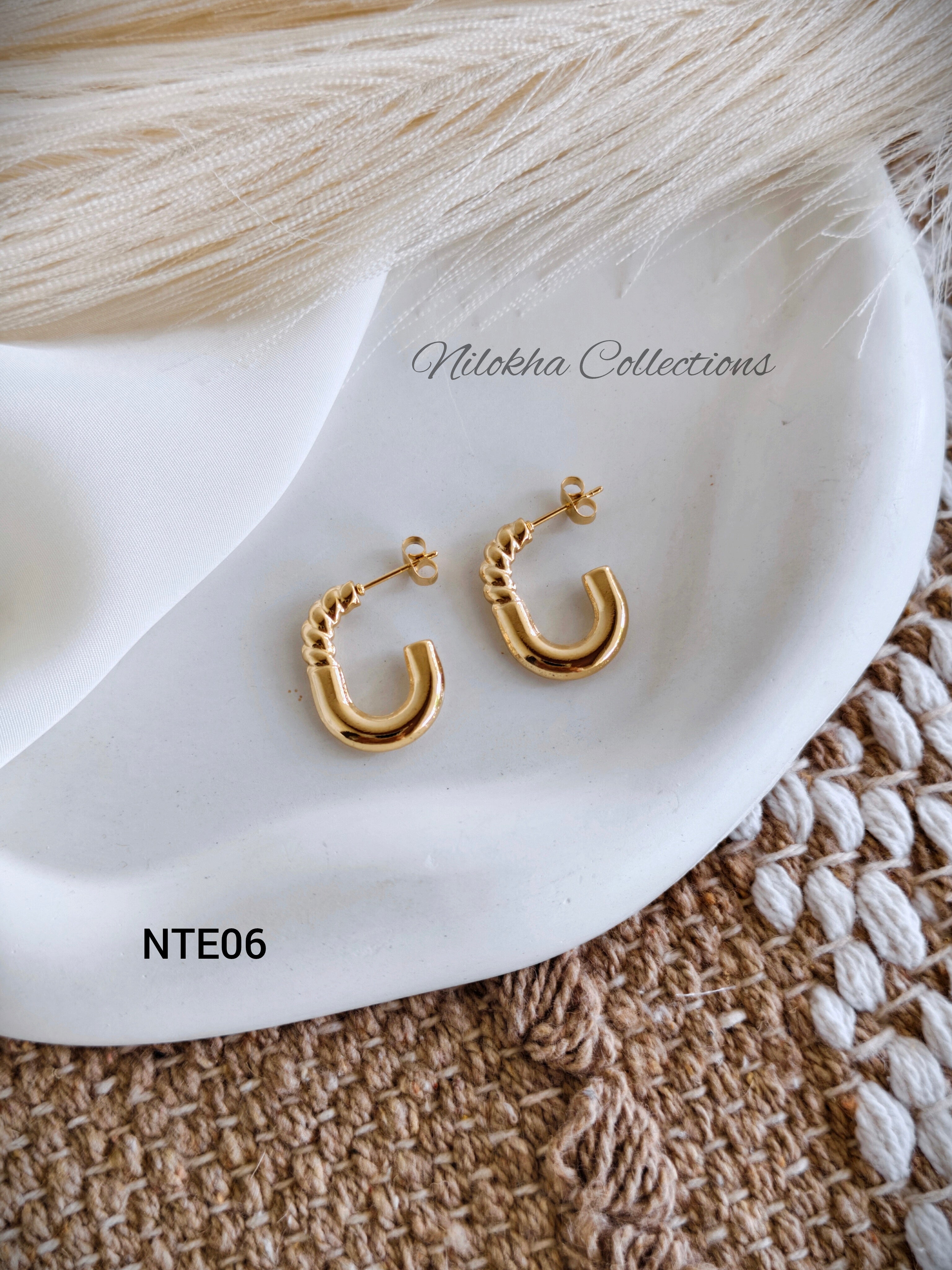 Dual patterned half hoops | NTE06
