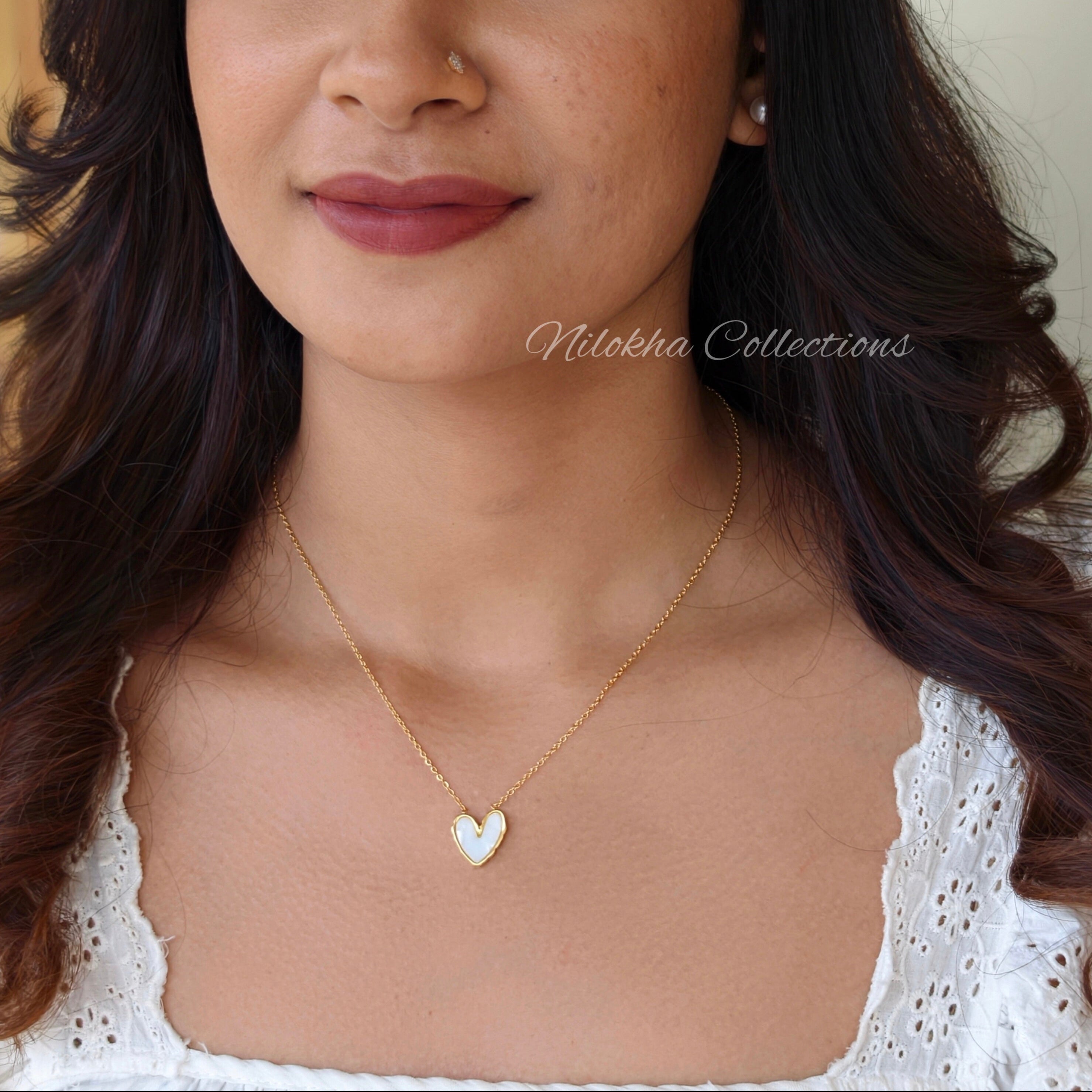 White heart pendant neckpiece | NTN49