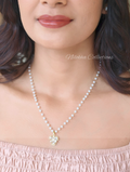 Pearl neckpiece with floral stone pendant | NTN54B