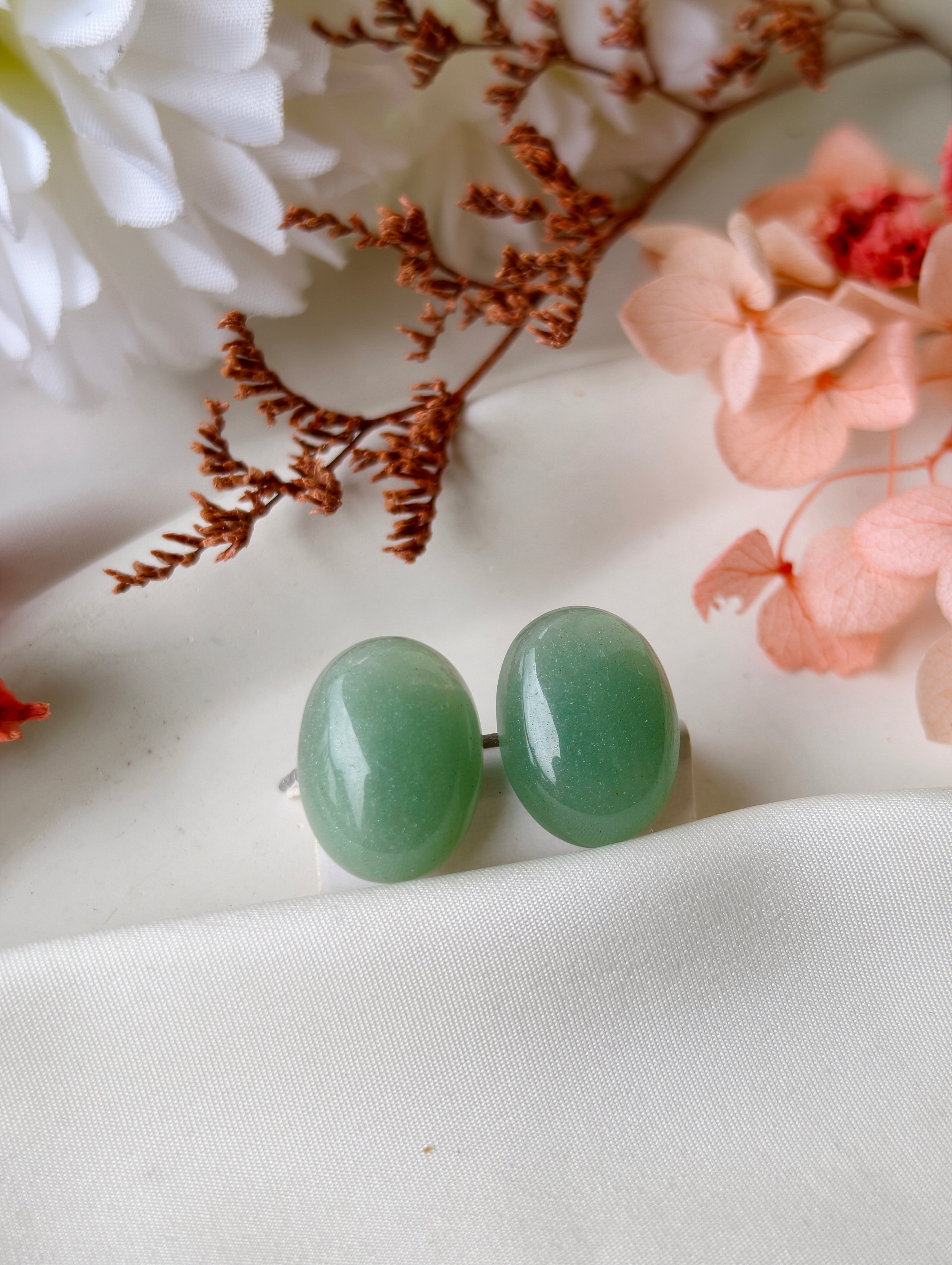 Oval multicolor studs | NTE55
