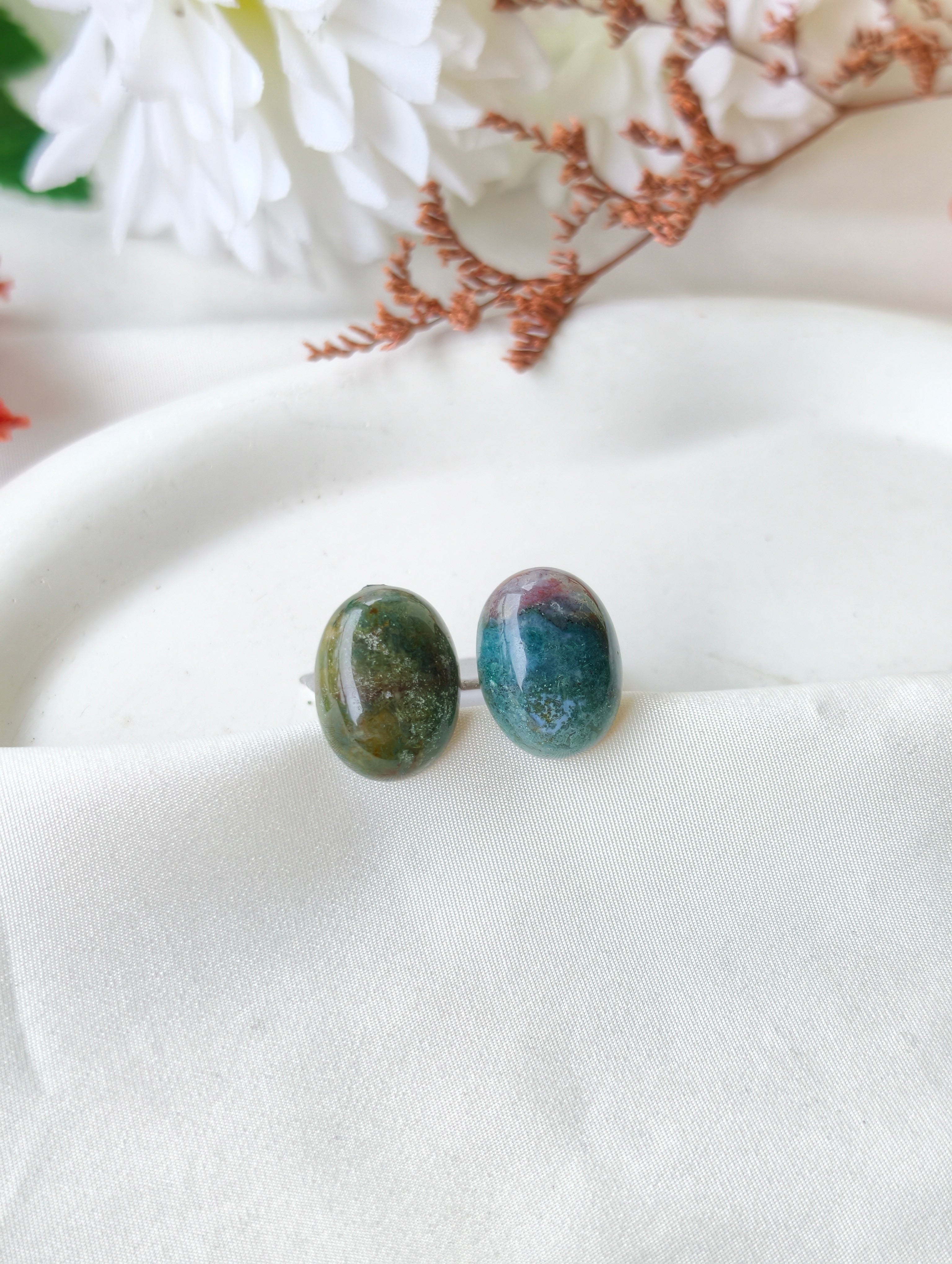 Oval multicolor studs | NTE55