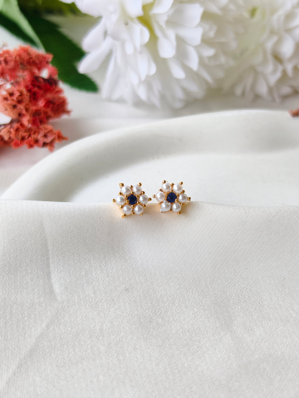 Floral pearl studs with stone | NTE34
