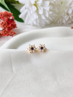 Floral pearl studs with stone | NTE34
