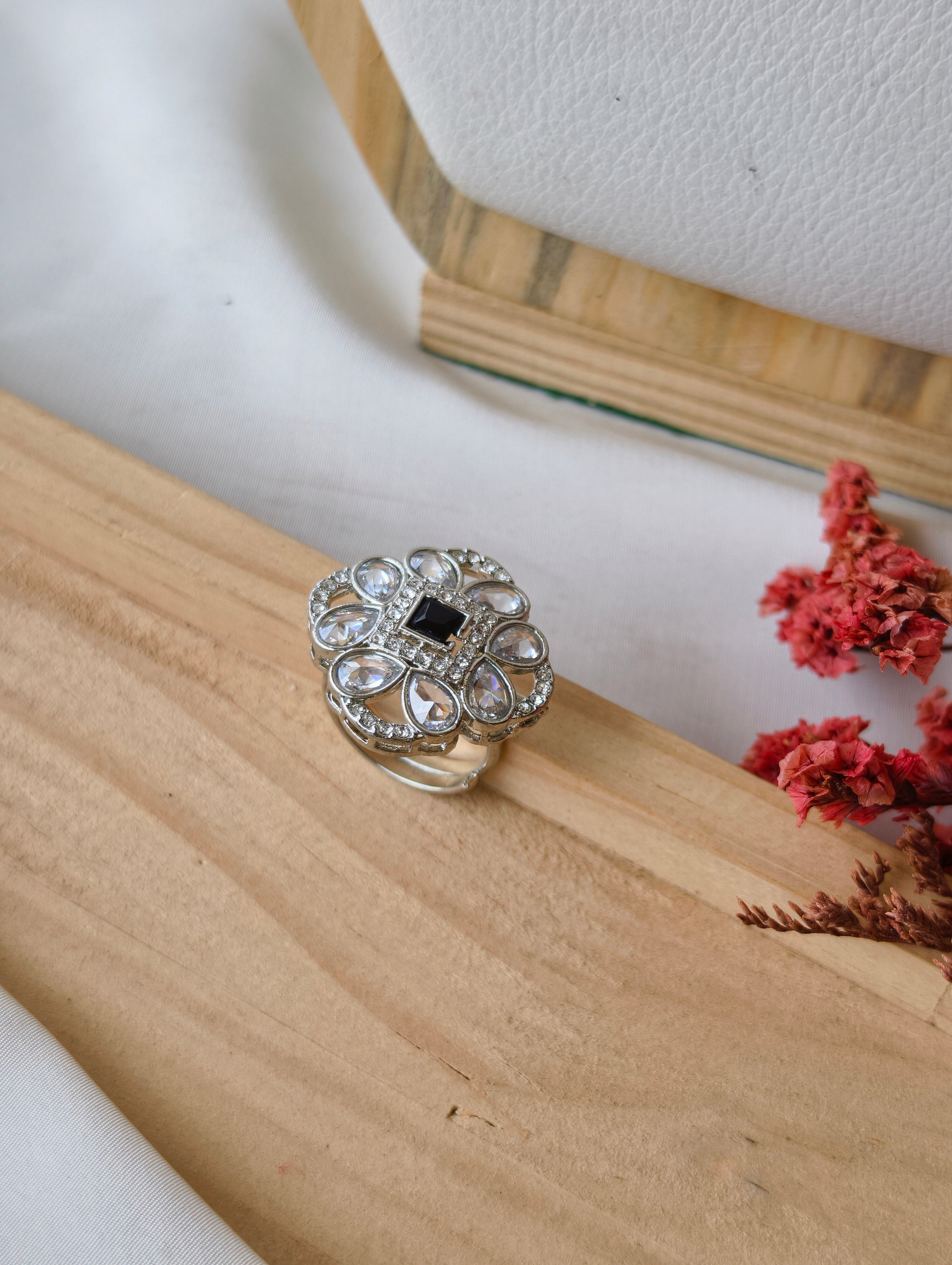 AD floral finger rings | NSR09