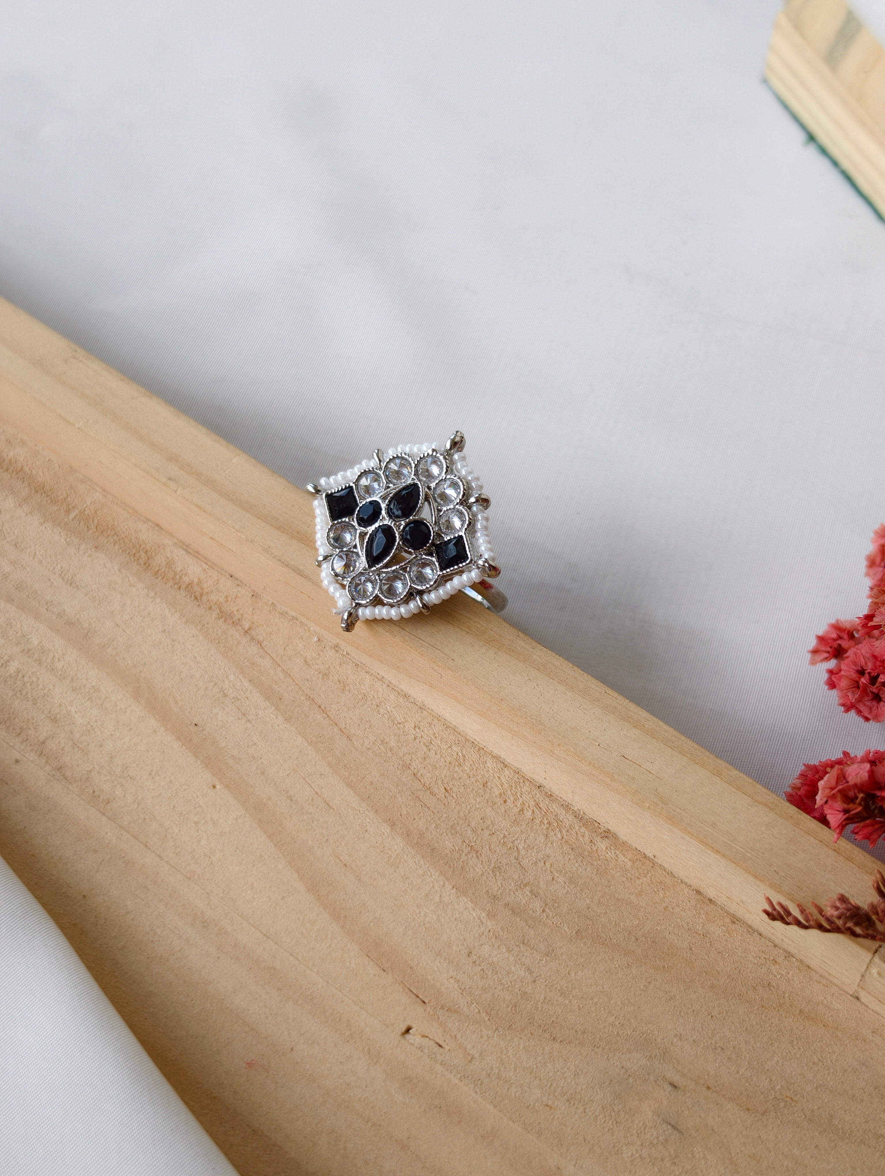 AD finger rings with pearls | NSR05