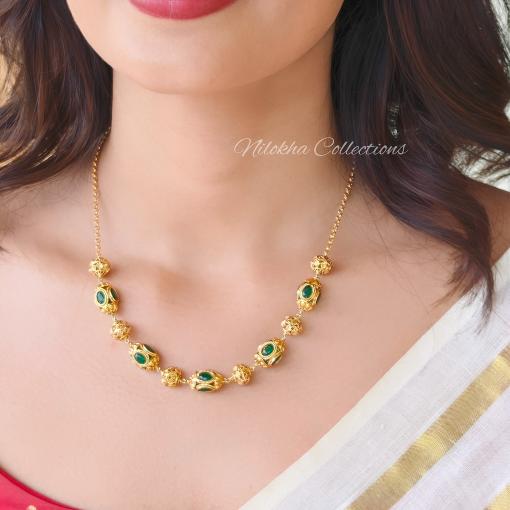 Golden bead chain with stones | NAN342