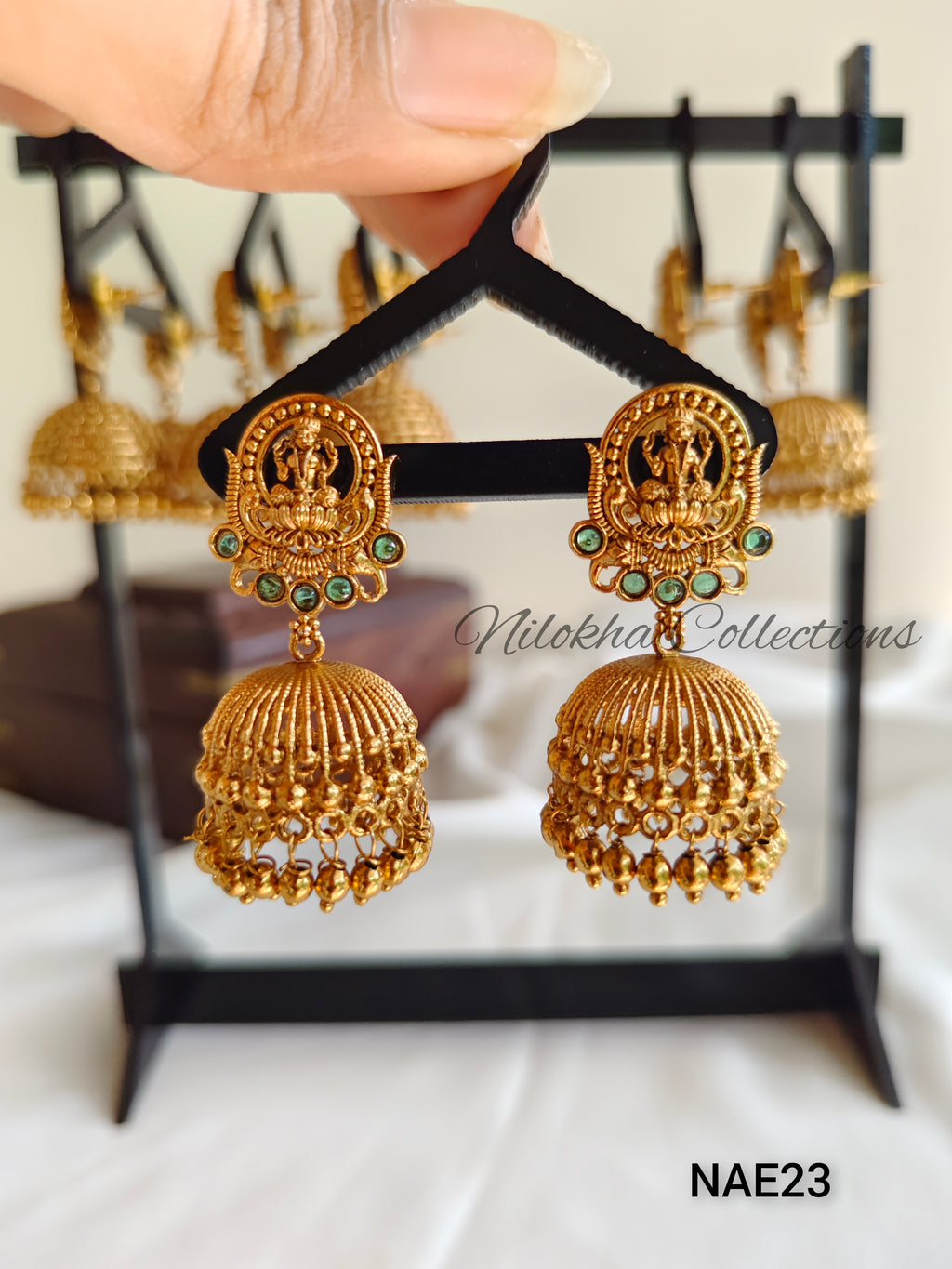 Line patterned jhumkas |  NAE23