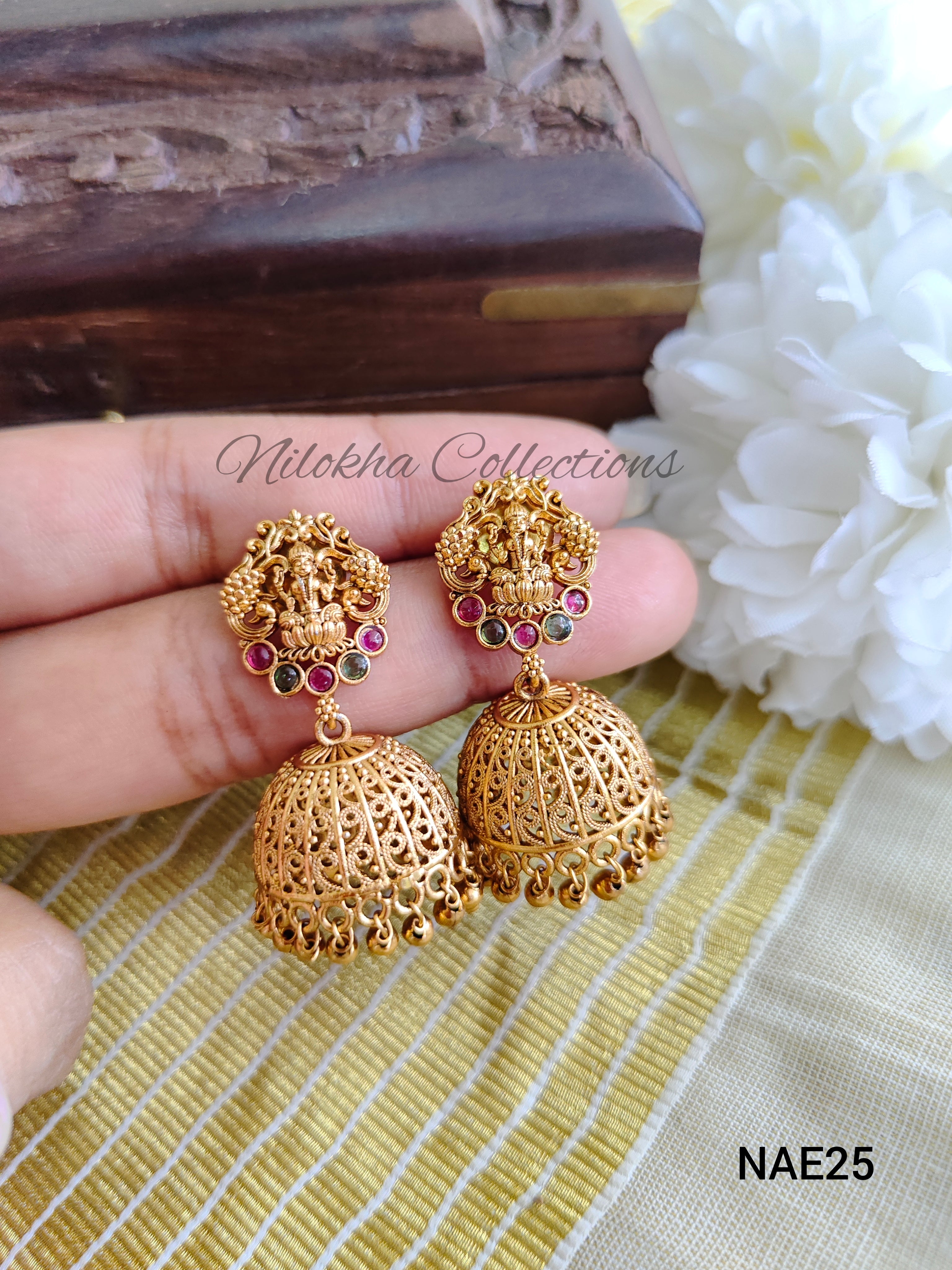 Line pattern jhumkas | NAE25