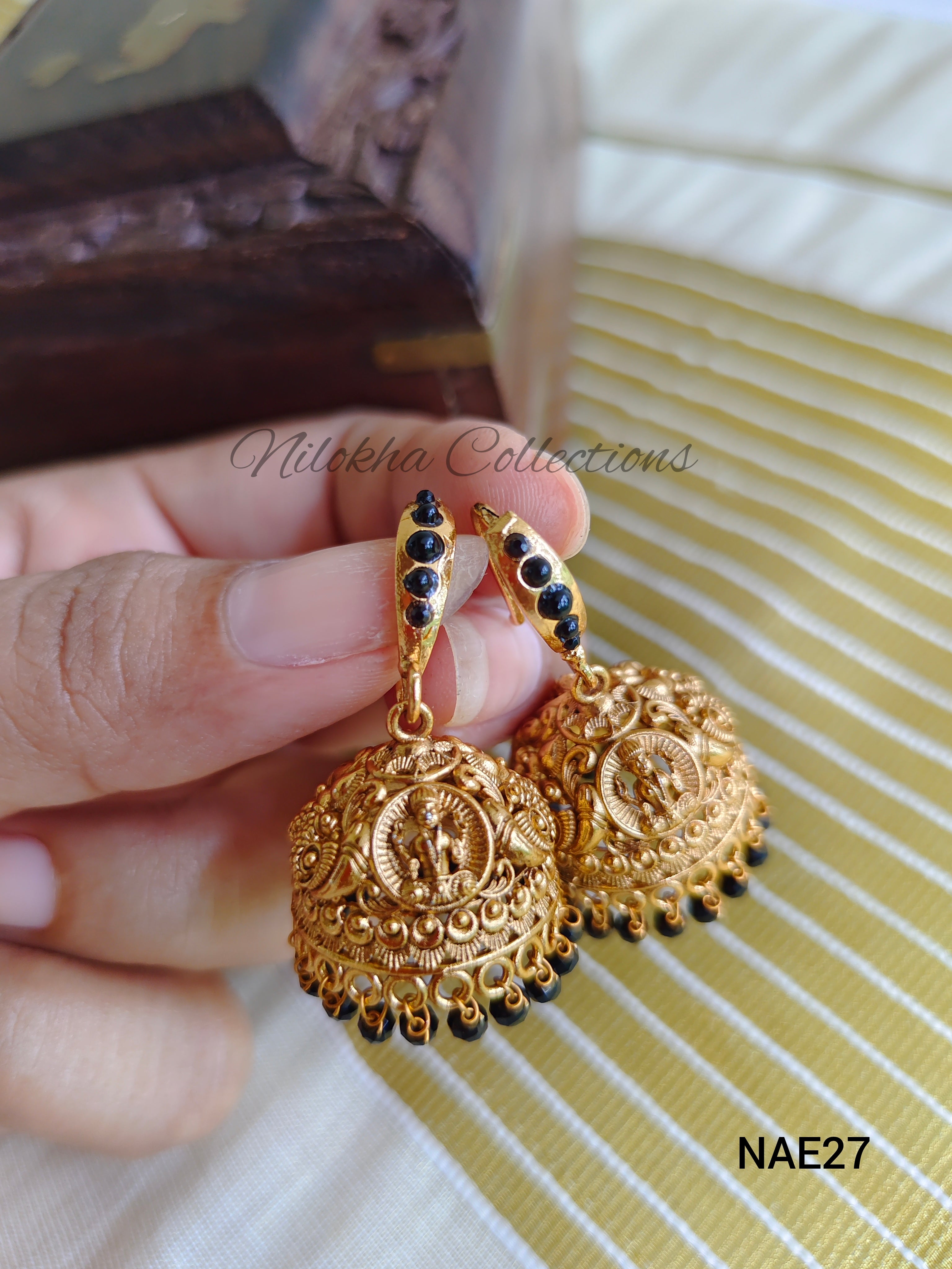 Hook jhumkas | NAE27