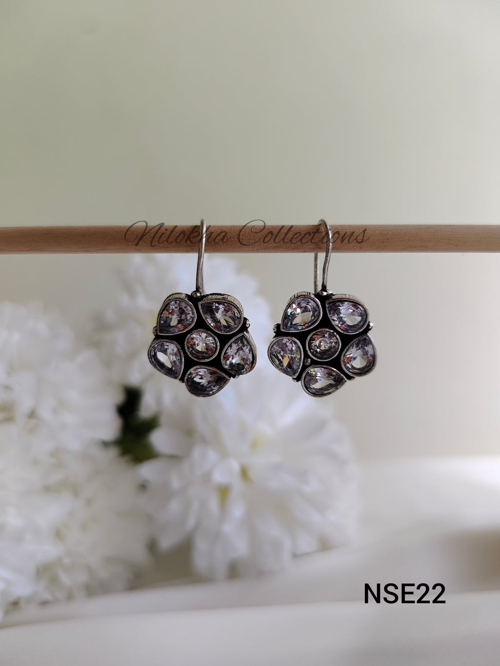 Floral drops | NSE22