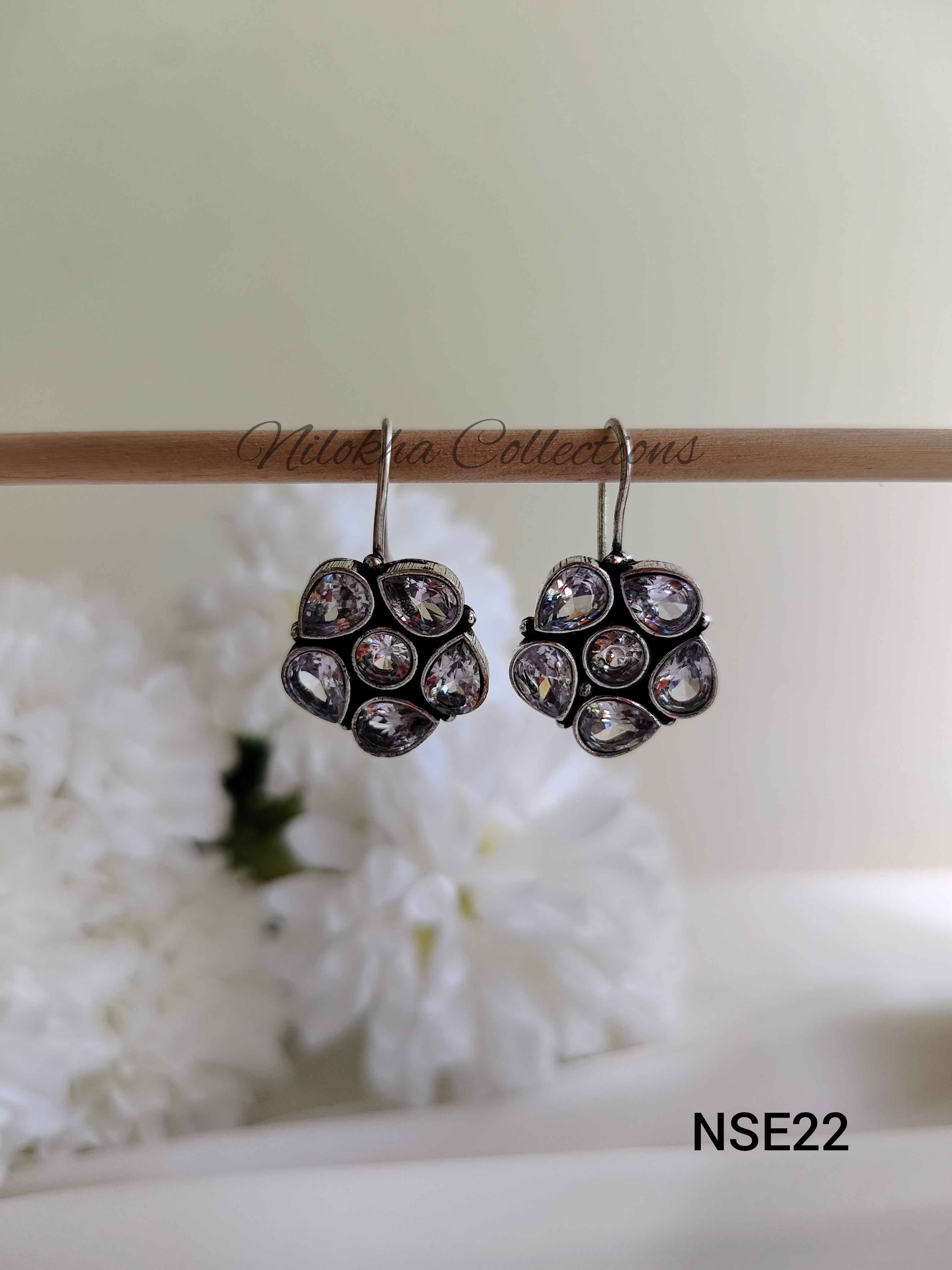 Floral drops | NSE22