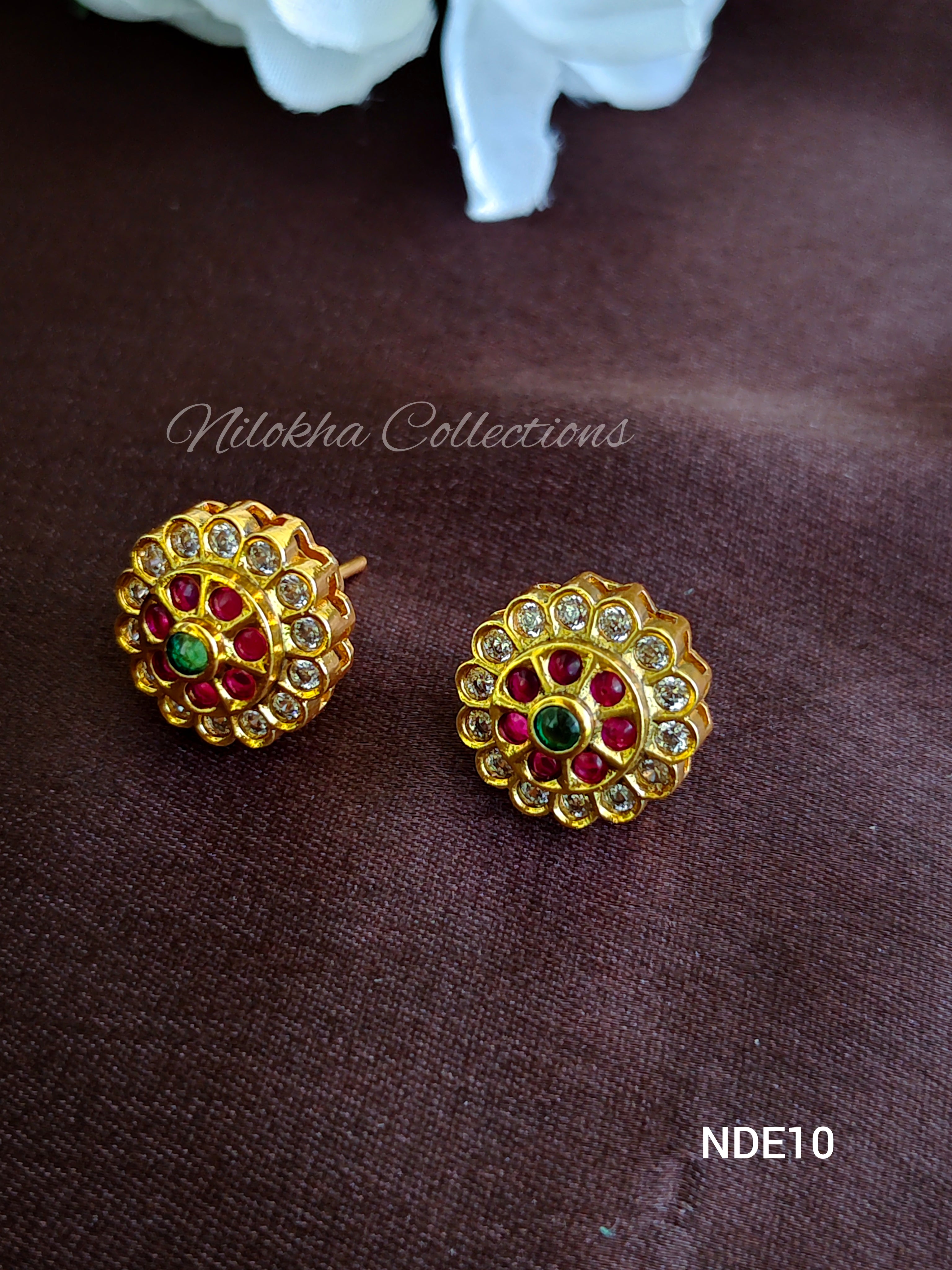 Round multi stud | NDE10