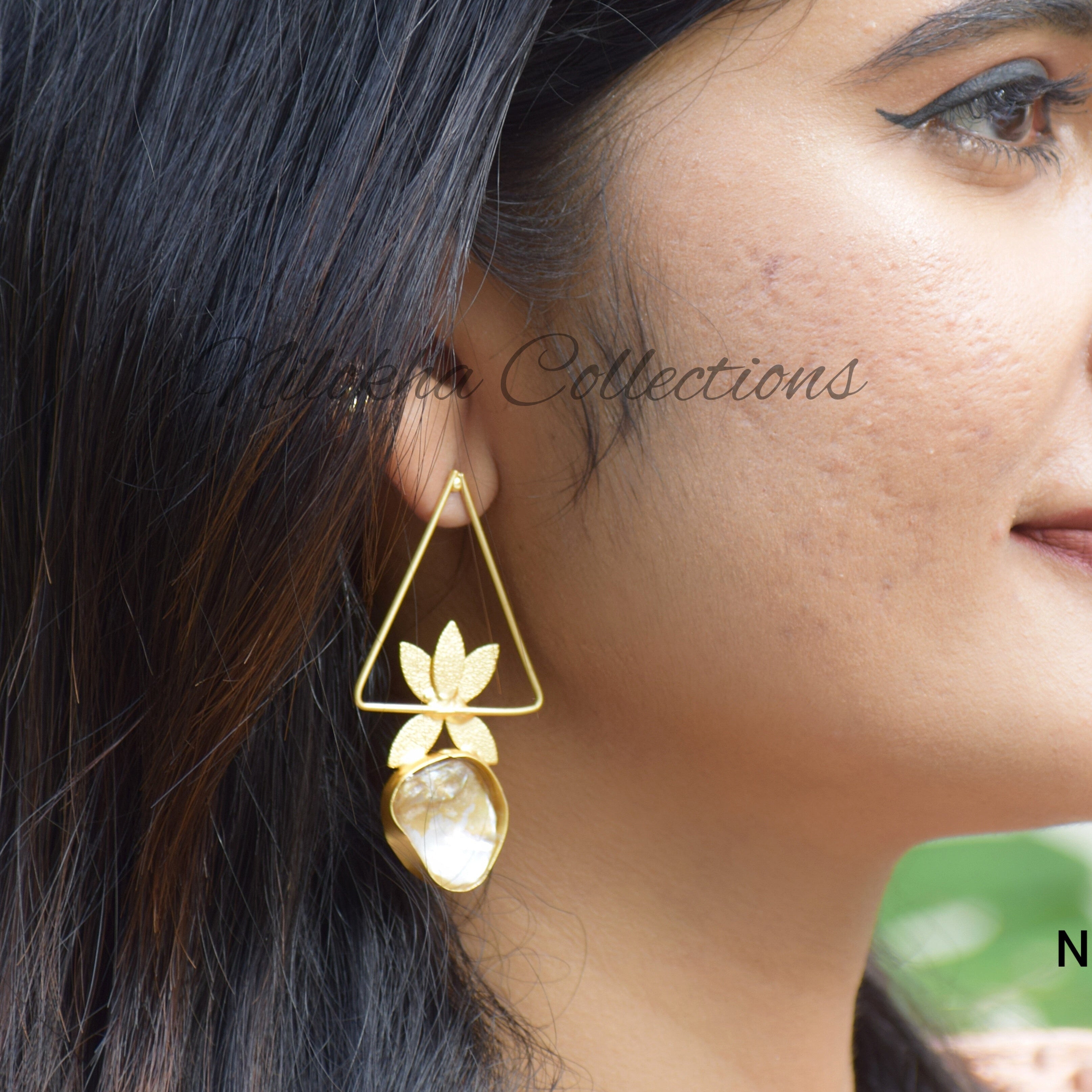 MOP triangle hangings | NGE47