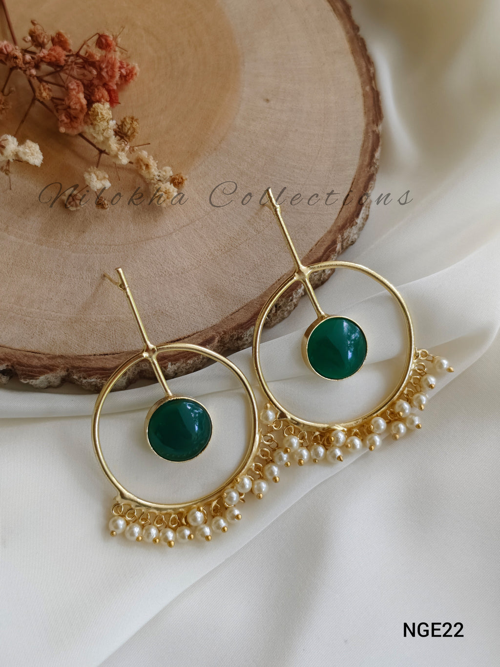 Circle earrings with pearls | NGE22