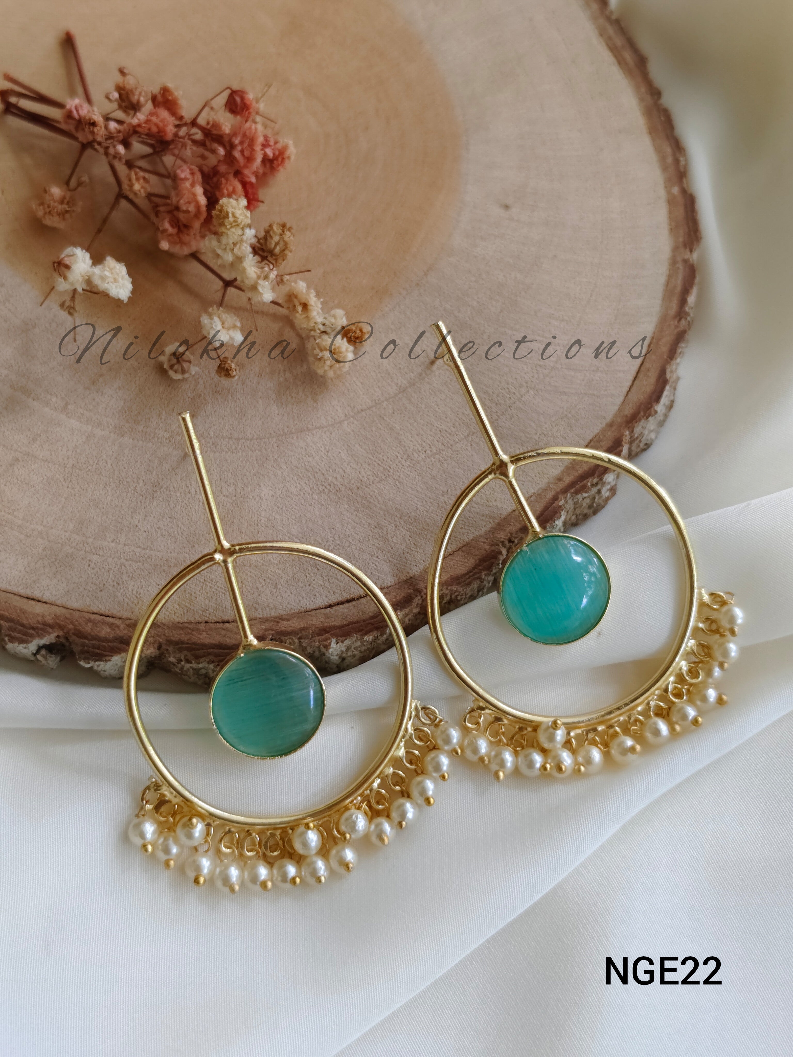 Circle earrings with pearls | NGE22