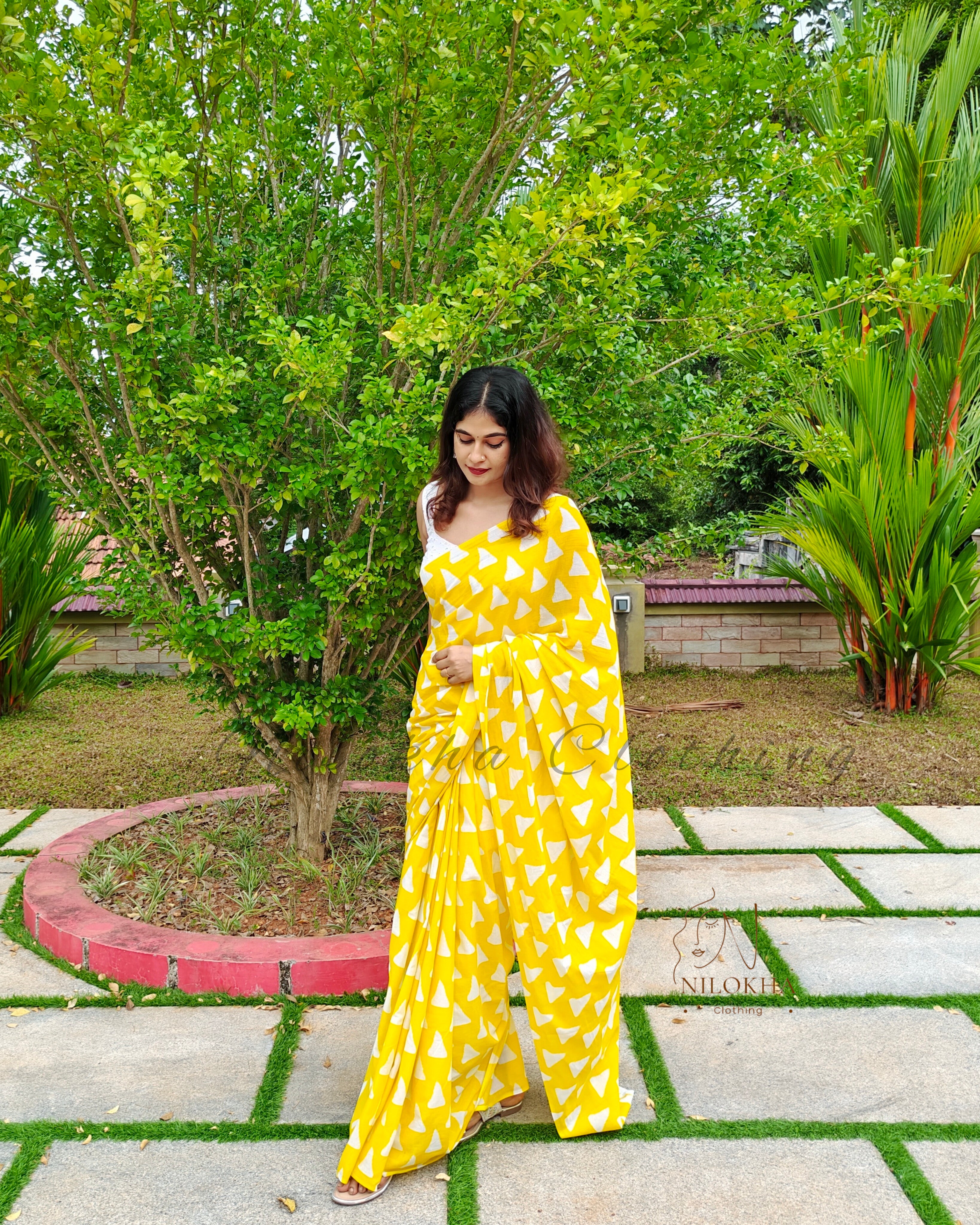 Temple patterned mul cotton saree | NCB04
