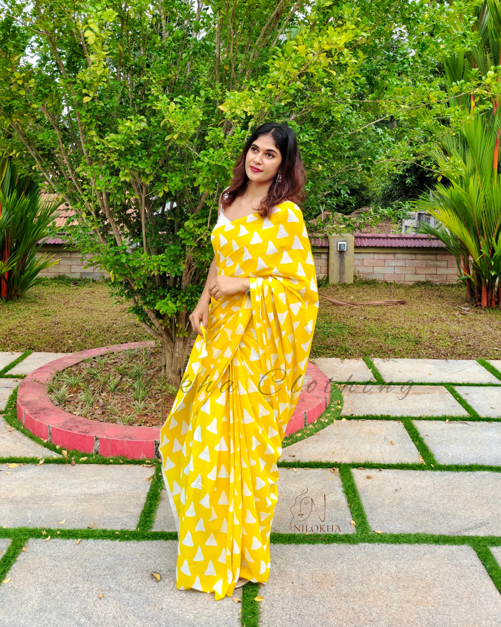 Temple patterned mul cotton saree | NCB04