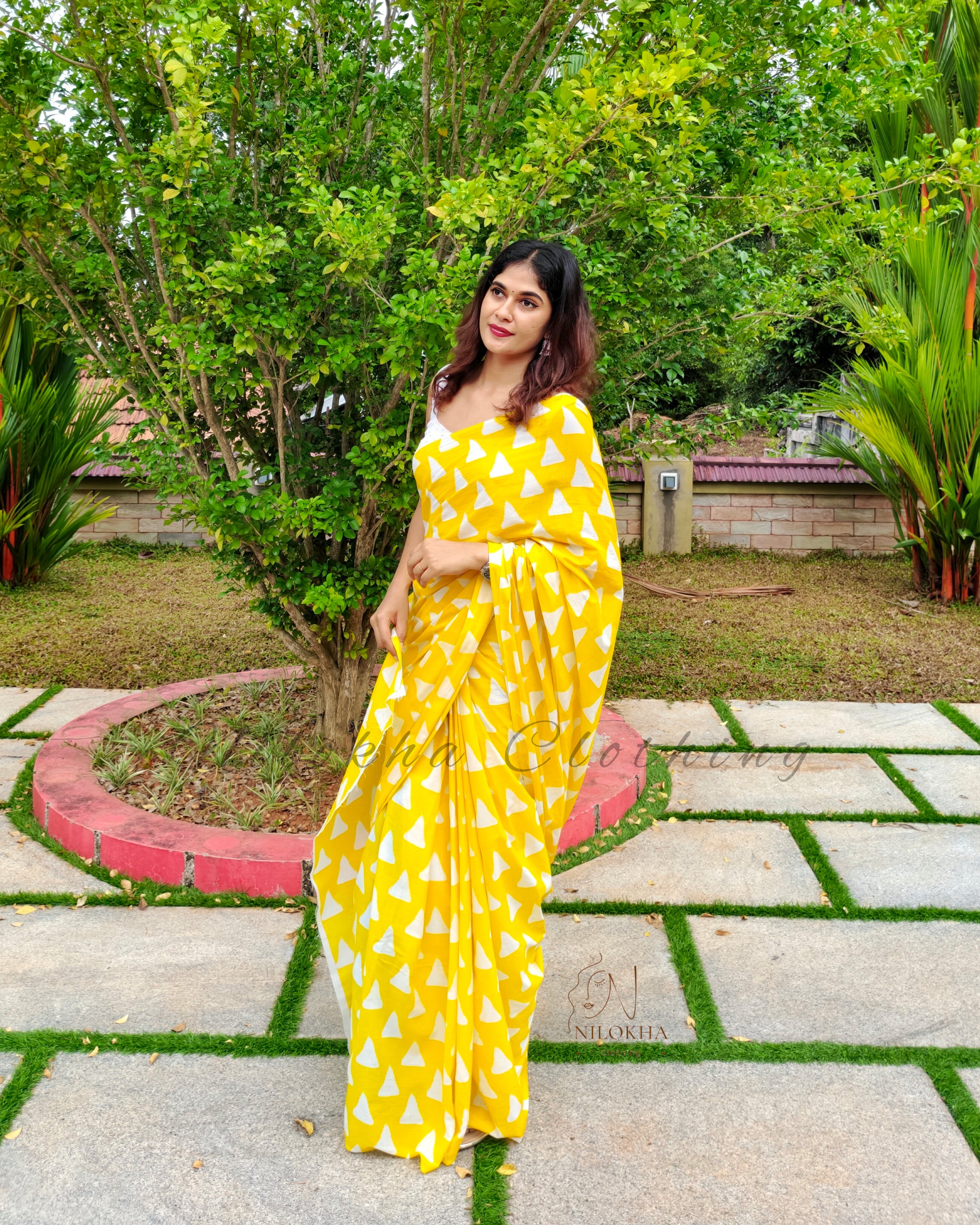 Temple patterned mul cotton saree | NCB04