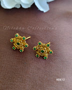 Floral stud with stones | NDE12