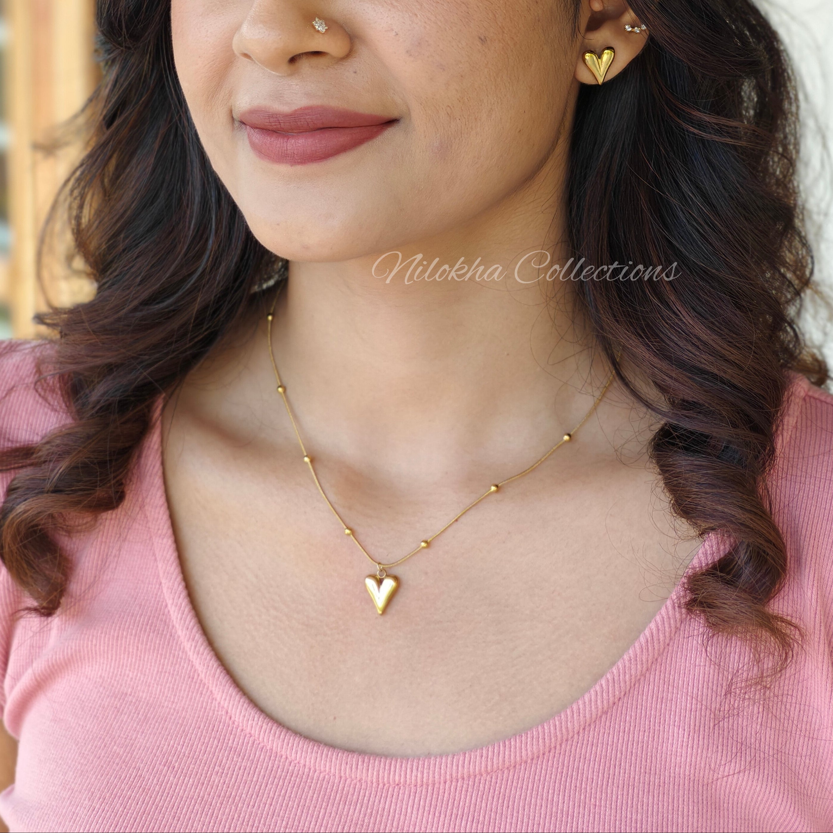 Gold heart pendant neckpiece with earrings | NTN48