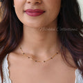 Gold look-alike 1 layer short chain with black beads | NAN310A