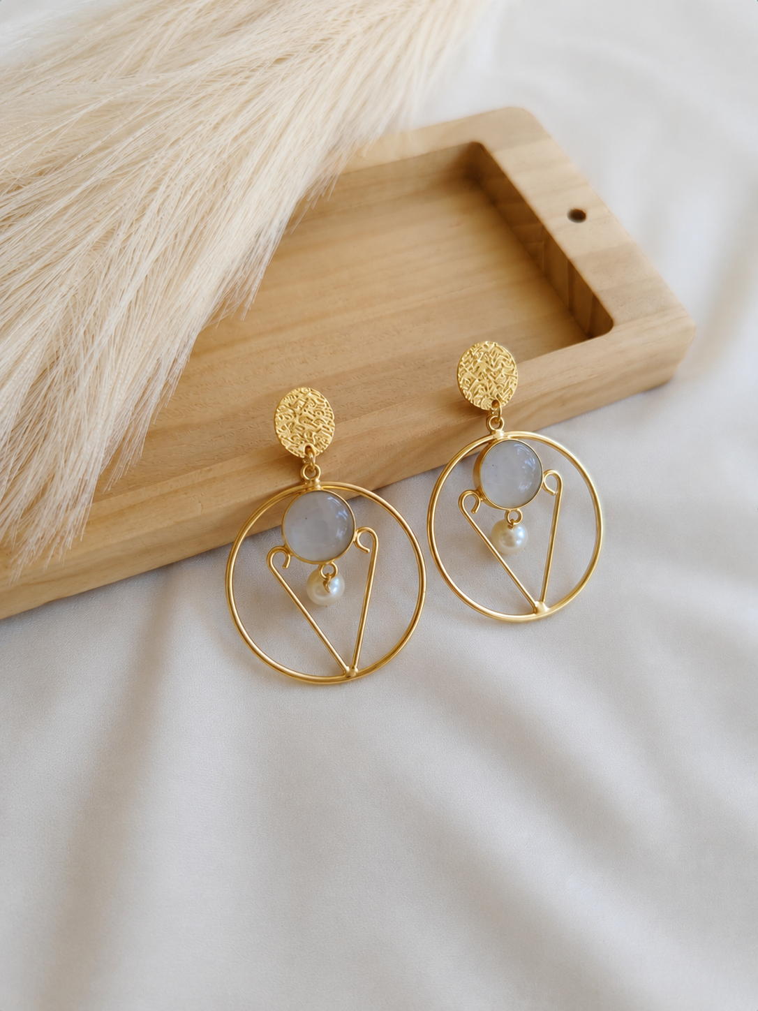 Monalisa circle hangings | NGE46