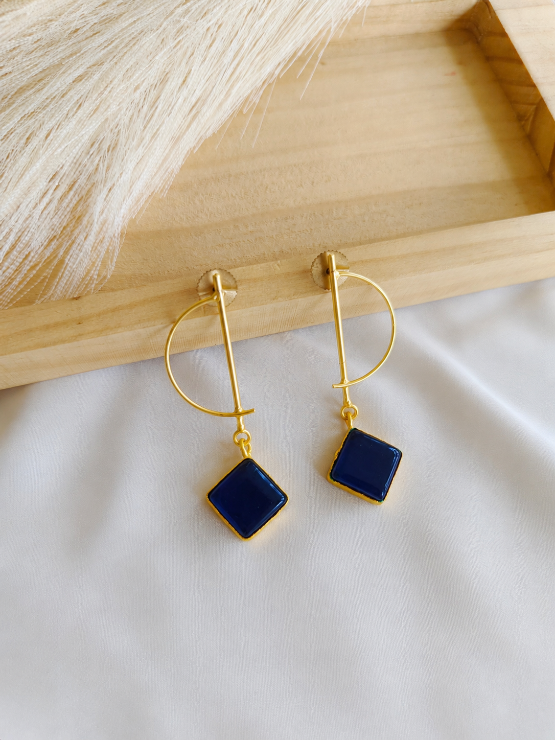 Half circle hangings | NGE36
